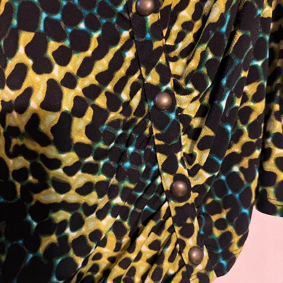 Stylish Green and Black Women's Top 3xl - Picture 3 of 3